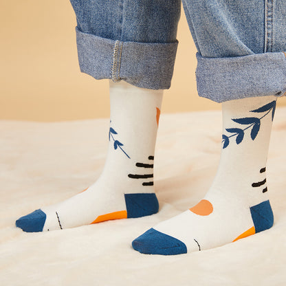 Abstract Aesthetic Crew Socks – Colorful Retro Streetwear Vibe